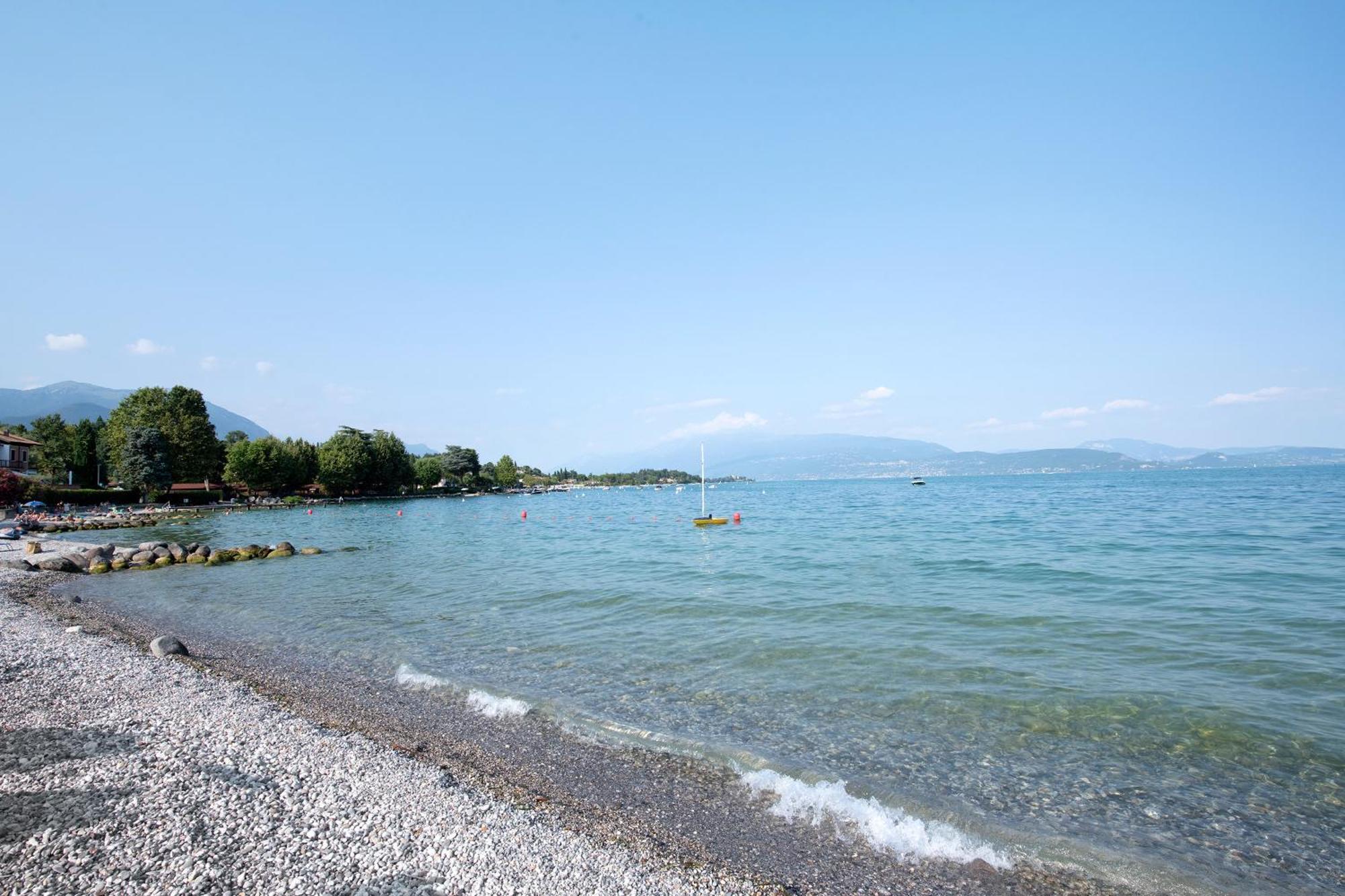 Villa Felice San Felice del Benaco Luaran gambar