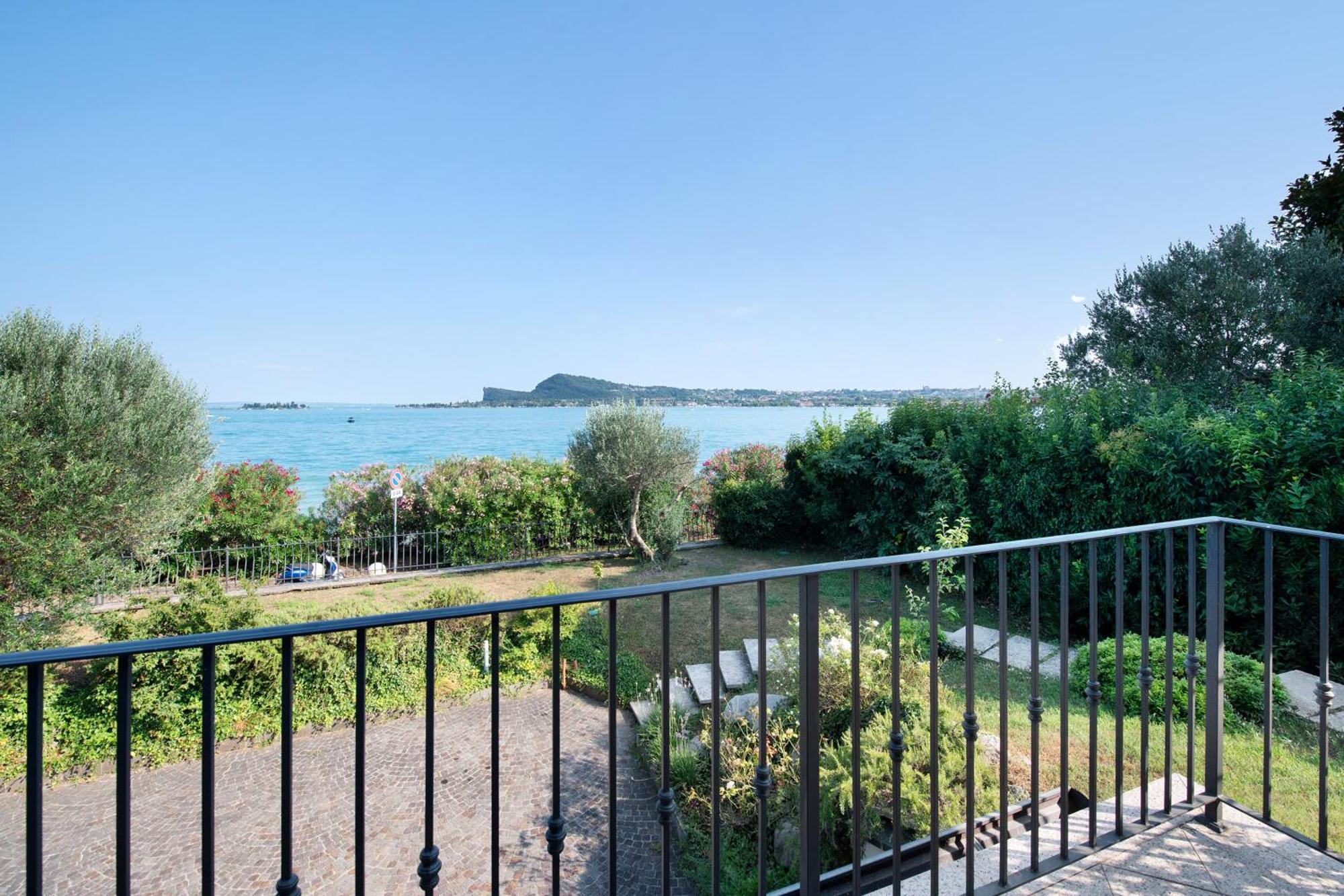 Villa Felice San Felice del Benaco Luaran gambar